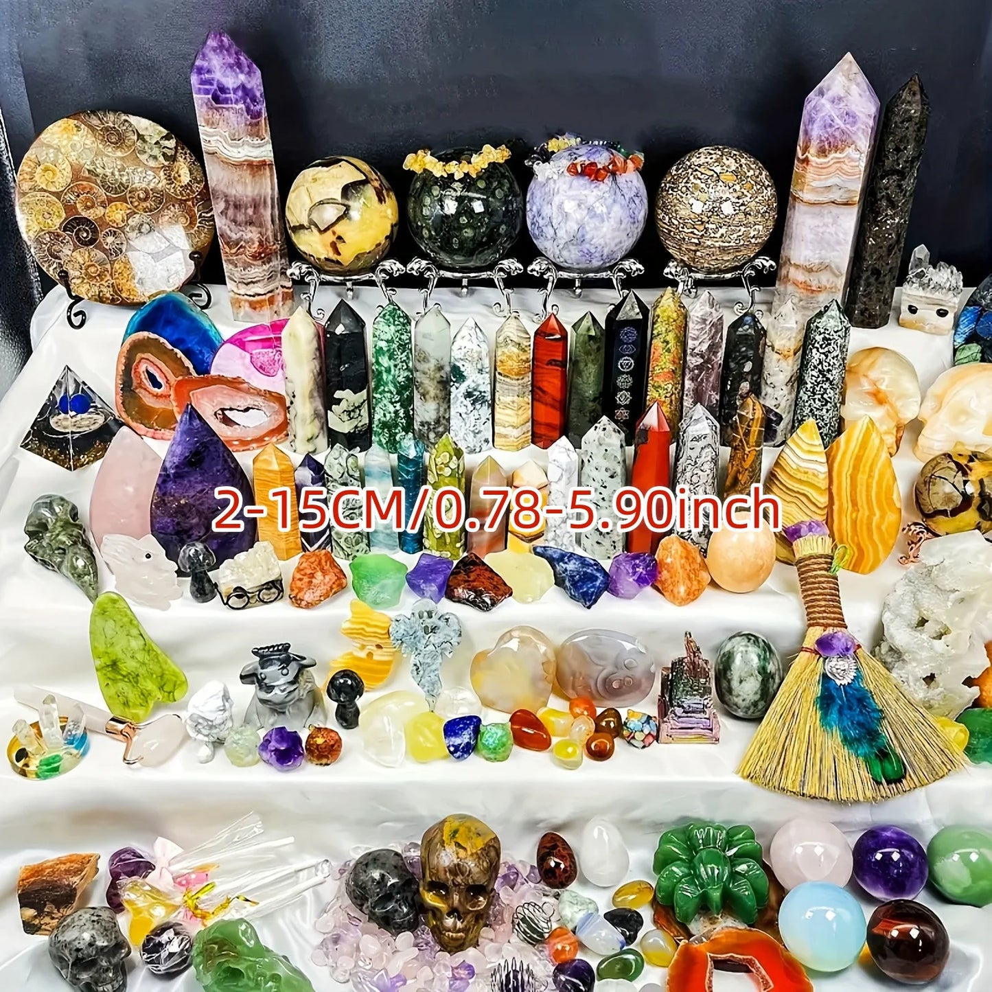 CrystalHola Mixed Crystal Gift Box With Raw Stone Carvings