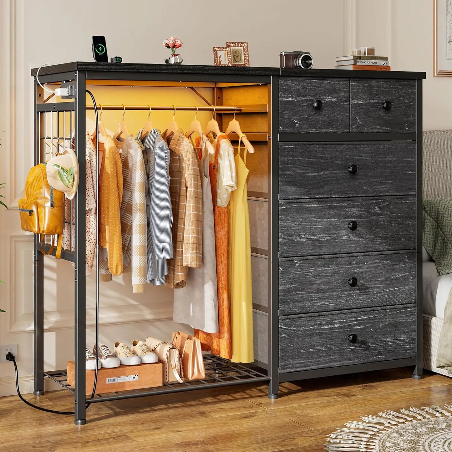 Chengwei Modern Dresser With LED Lights And Charging Station